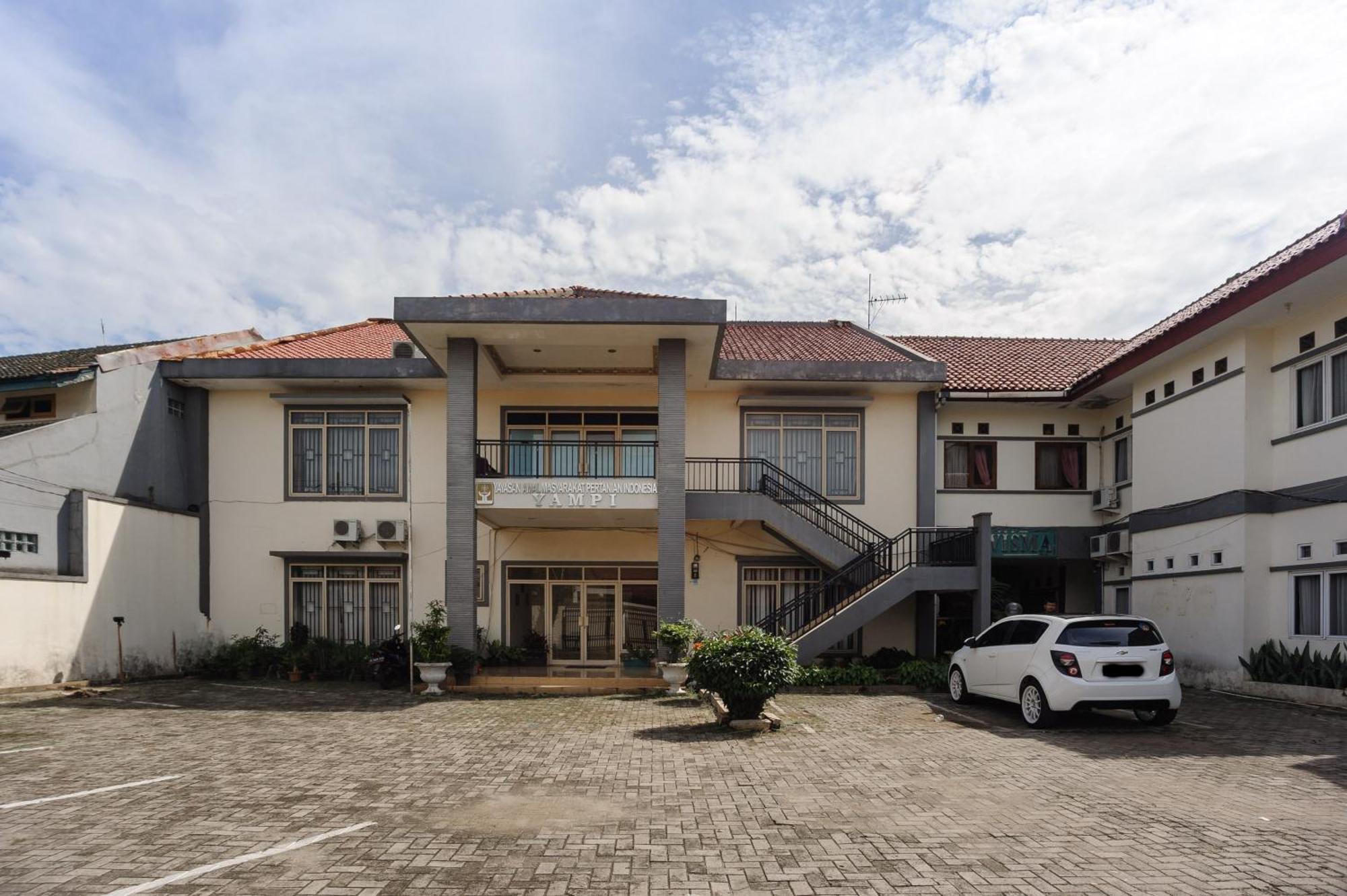 Reddoorz Syariah Near Aeon Mall Tanjung Barat Jakarta Kültér fotó